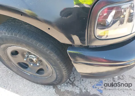 2001 Ford F-150 Supercrew Harley-Davidson Edition/King Ranch Edition/Lariat/Xlt из США, поврежденный, VIN 1FTRW07W61KB57134